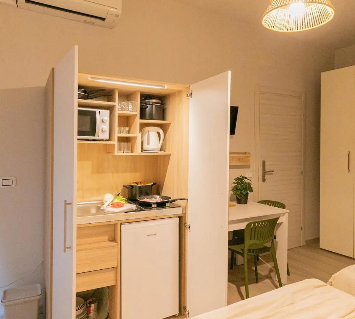 Dafne Room Wonderful Apt With Terrace Rome 0*,  Italy