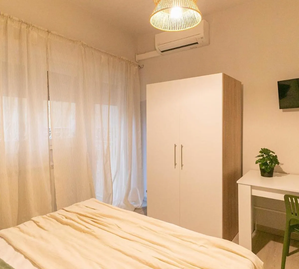 Dafne Room Wonderful Apt With Terrace Rome Italy