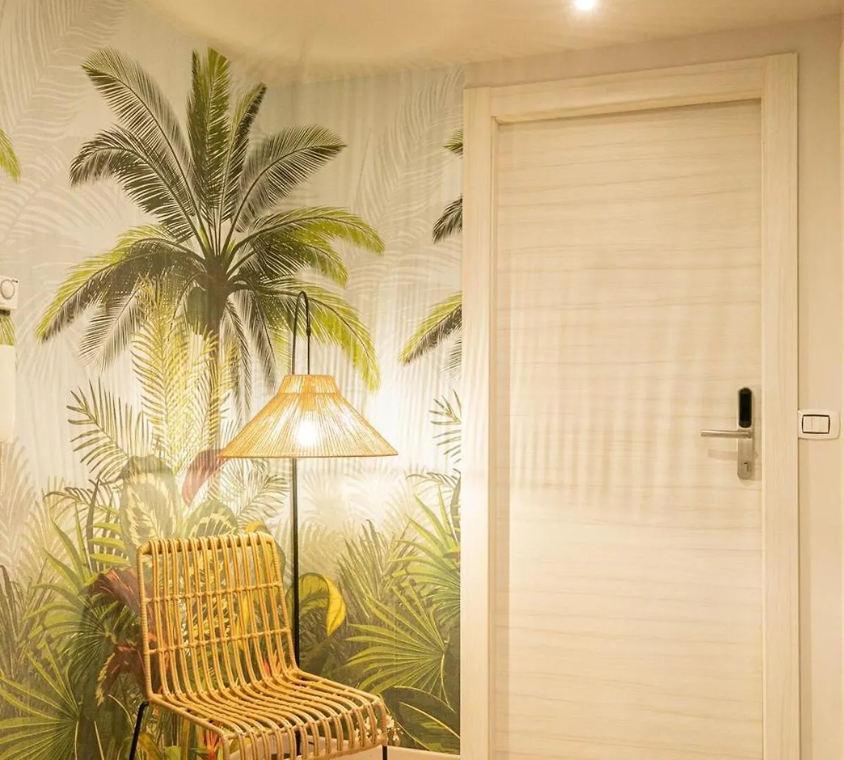 Dafne Room Wonderful Apt With Terrace Rome Apartment